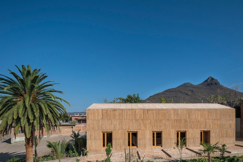Teotitlan del Valle Community Cultural Center by Productura