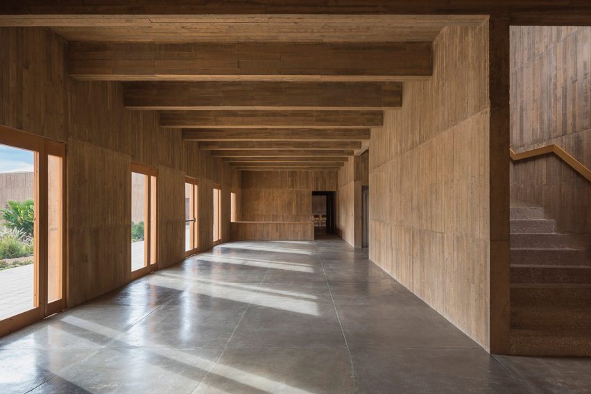 Teotitlan del Valle Community Cultural Center by Productura