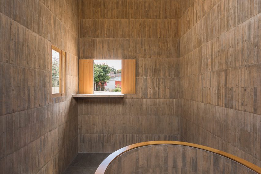 Teotitlan del Valle Community Cultural Center by Productura