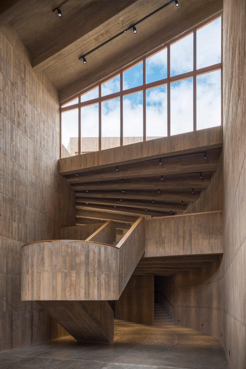 Teotitlan del Valle Community Cultural Center by Productura