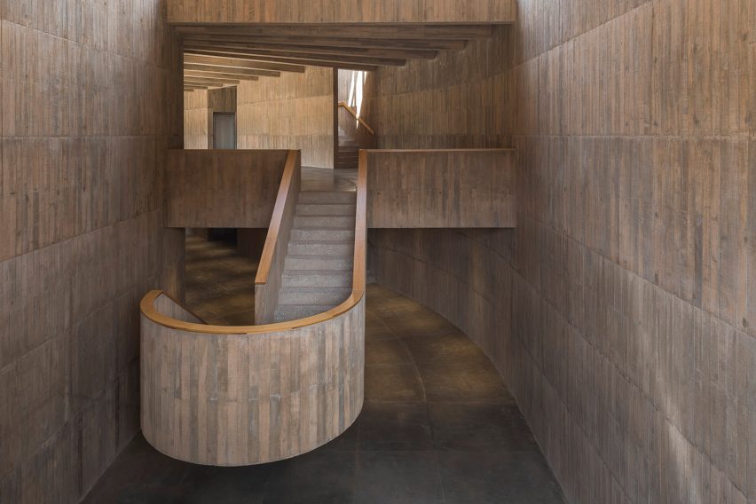 Teotitlan del Valle Community Cultural Center by Productura