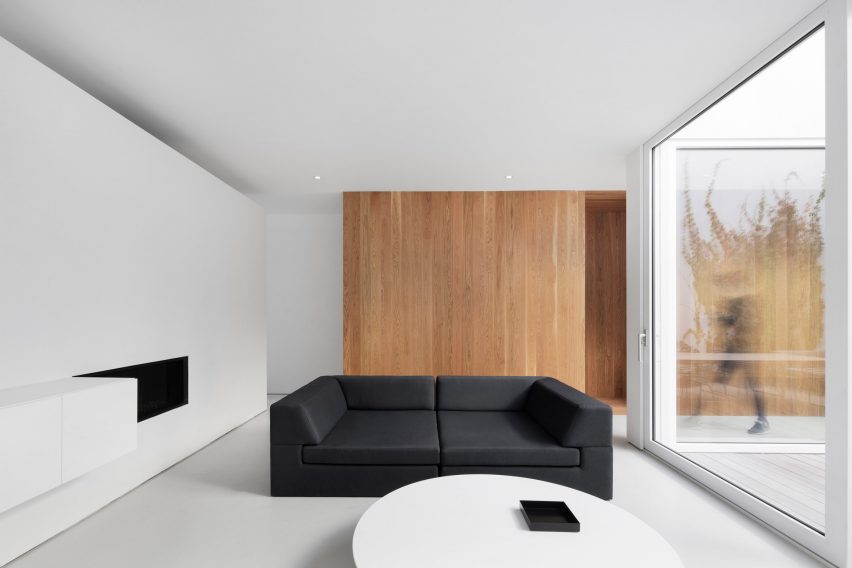 The House on Drolet Street by Asgoneau Design