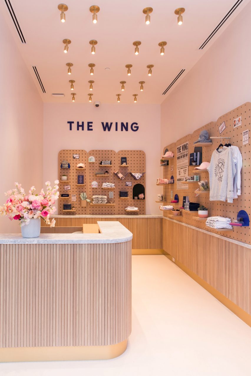 The Wing Dumbo