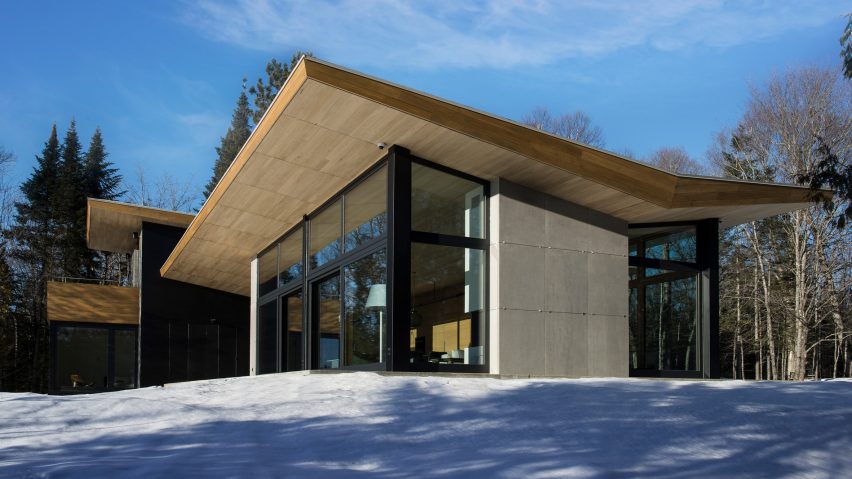 The Wooden Wing by YH2