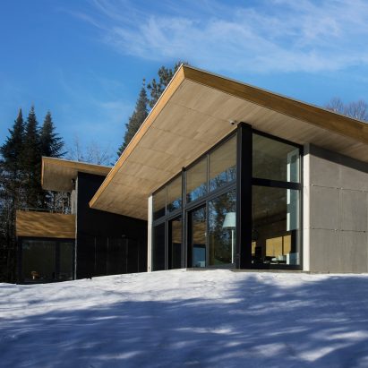 The Wooden Wing by YH2
