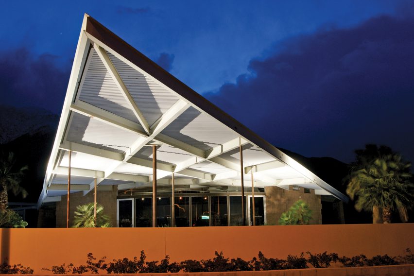 Tramway Gas Station by Frey and Chambers