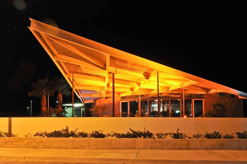 Tramway Gas Station by Frey and Chambers