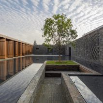 Chinese studio Neri&Hu has completed a boutique hotel in Yangzhou