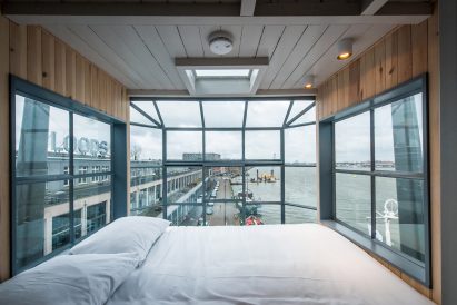 Yays Crane Apartment by Edward van Vliet