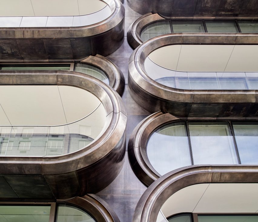 520 West 28th by Zaha Hadid Architects