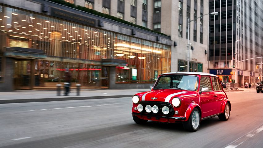 BMW electrifies the classic MINI