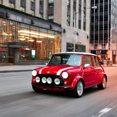 BMW electrifies the classic MINI