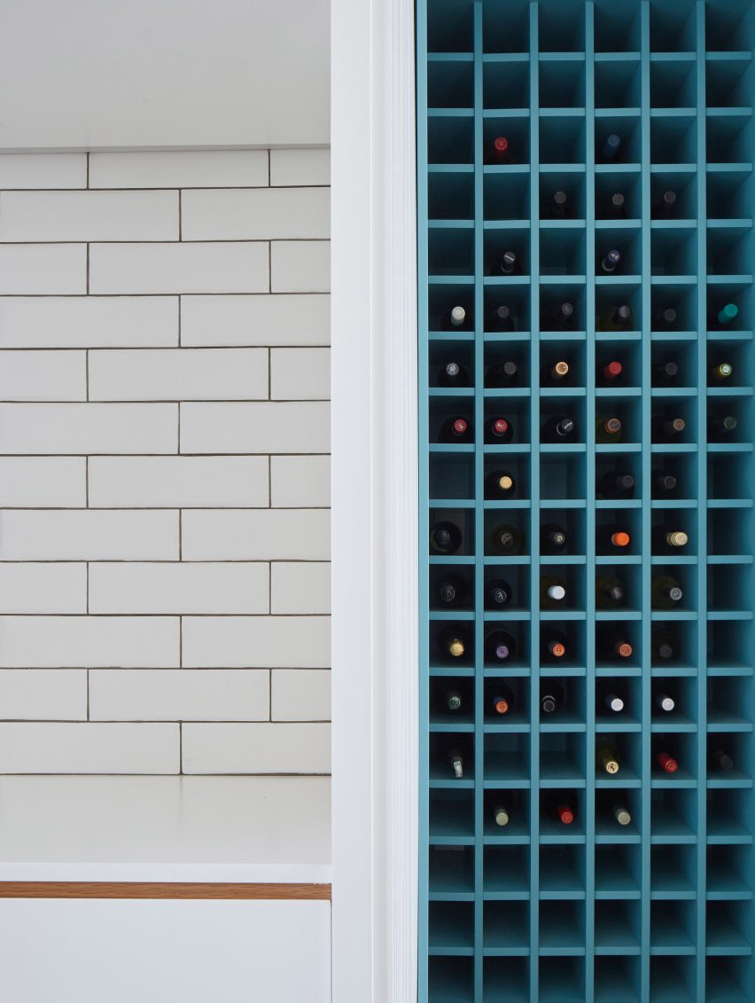 AML Apartment by David Ito Architecture
