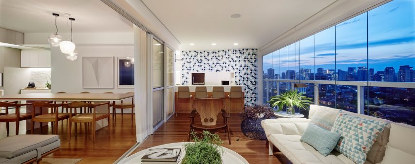 AML Apartment by David Ito Architecture