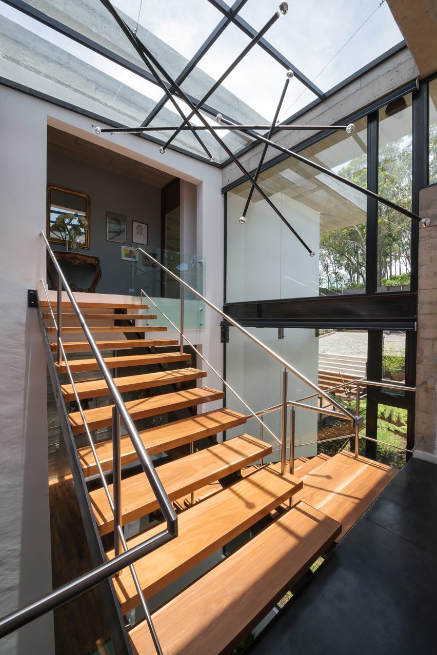 Ayvalaan House by Paz Arquitectura