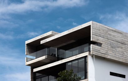 Ayvalaan House by Paz Arquitectura