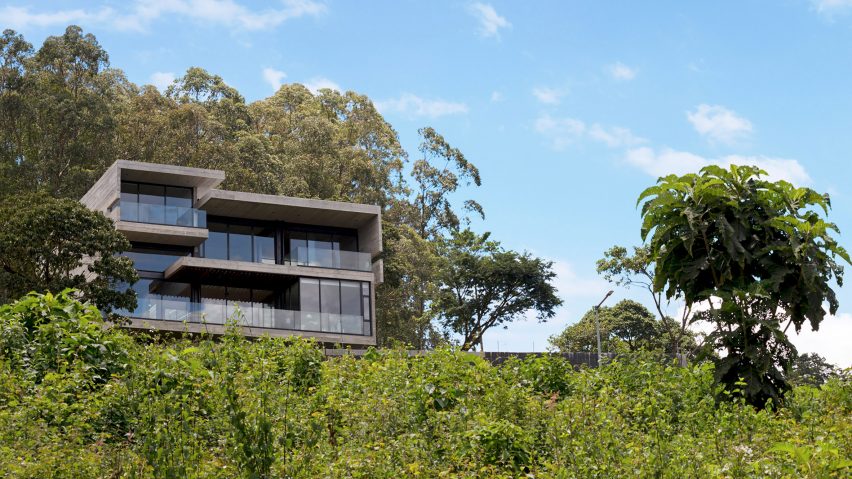 Ayvalaan House by Paz Arquitectura