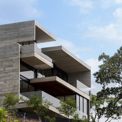 Ayvalaan House by Paz Arquitectura