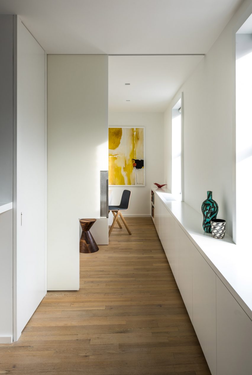 Bank Street Apartment by MKCA