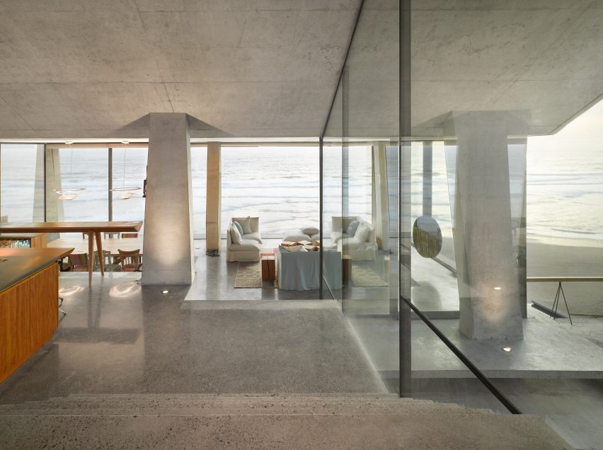 Casa Ghat by Max Nunez Arquitectos