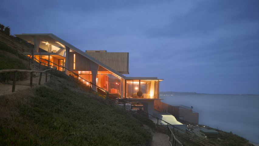 Casa Ghat by Max Nunez Arquitectos