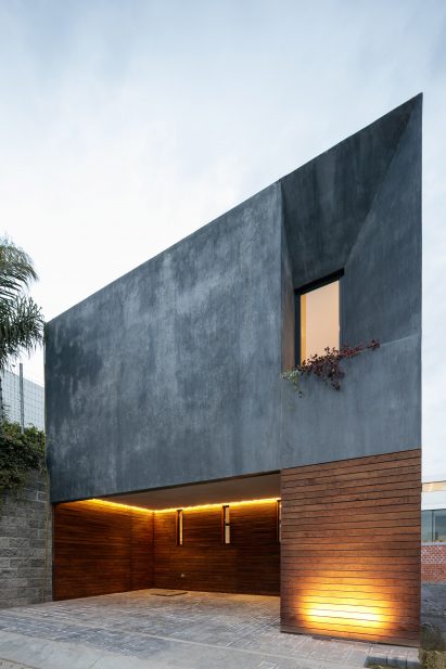 Casa Once by Espacio 18 Arquitectura and Cueto