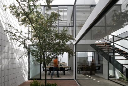 Casa Once by Espacio 18 Arquitectura and Cueto