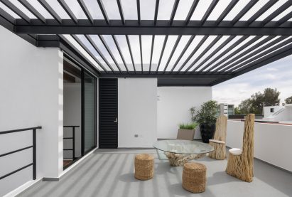 Casa Once by Espacio 18 Arquitectura and Cueto