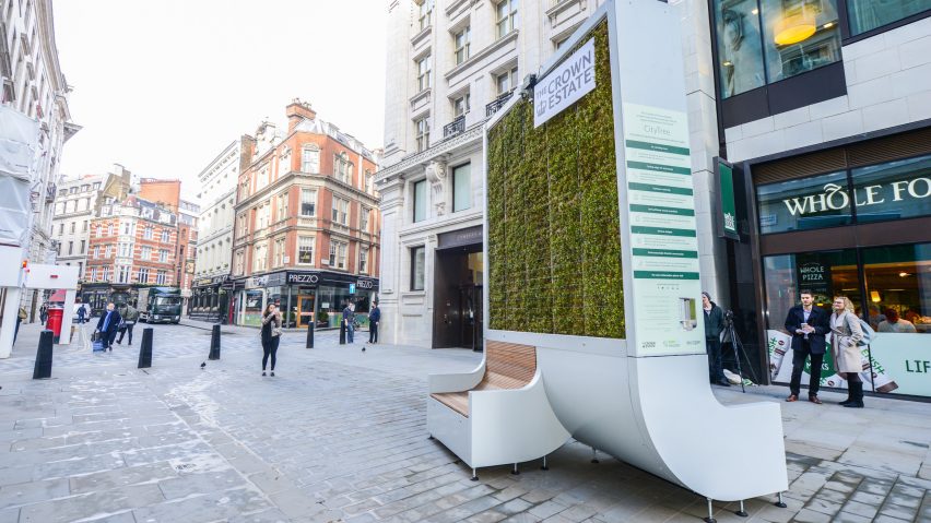 Moss-covered CityTree bench designed to combat urban pollution