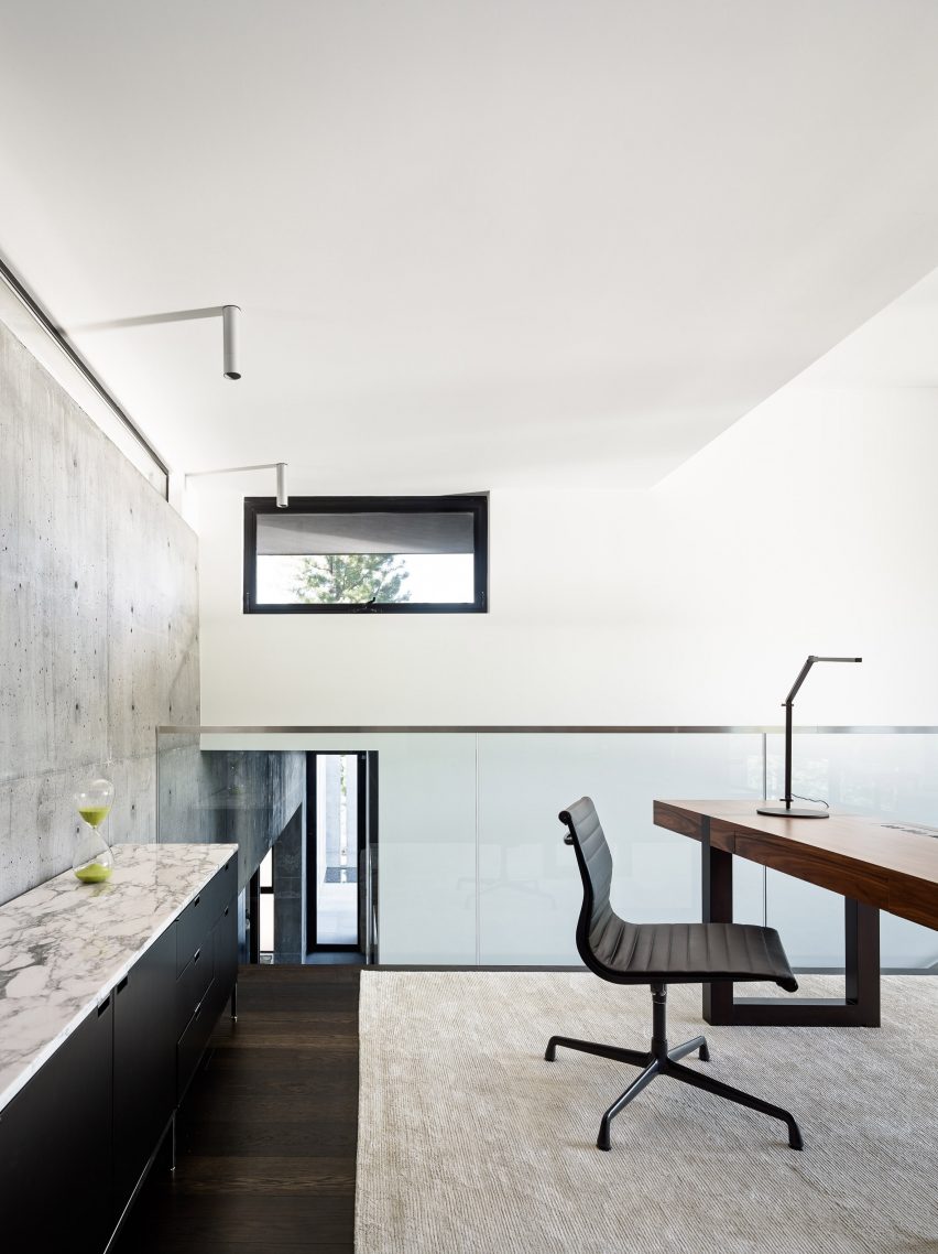 Creek House by Faulkner Architects