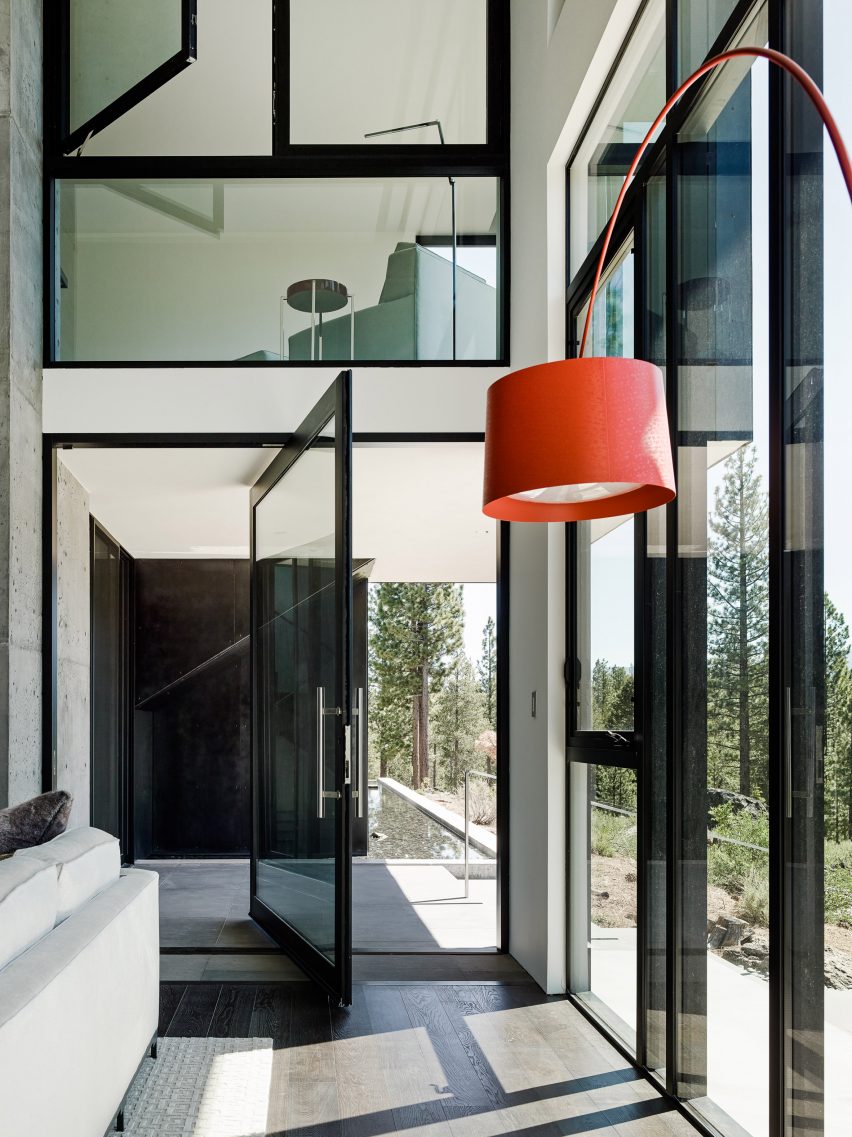 Creek House by Faulkner Architects
