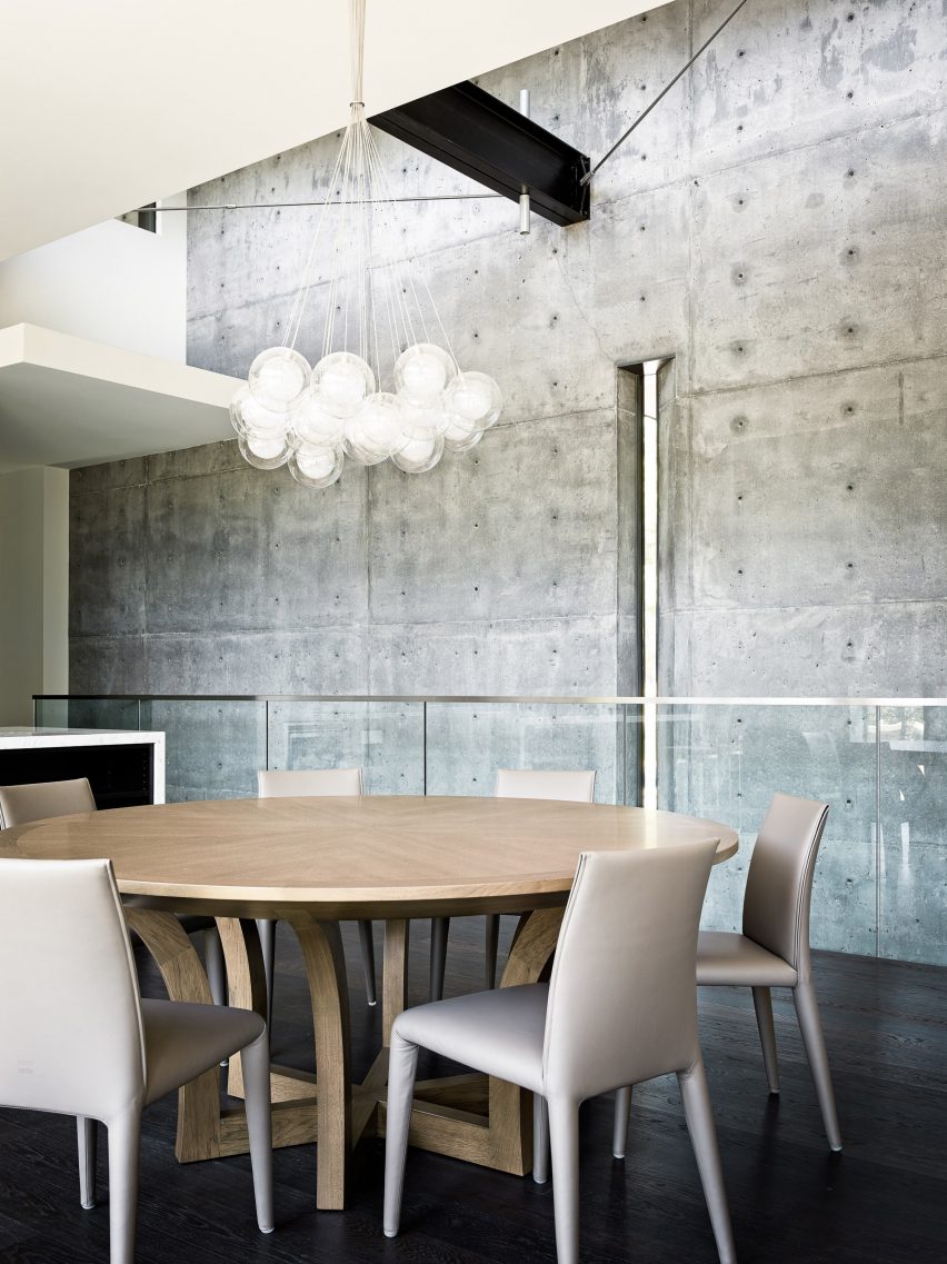 Creek House by Faulkner Architects