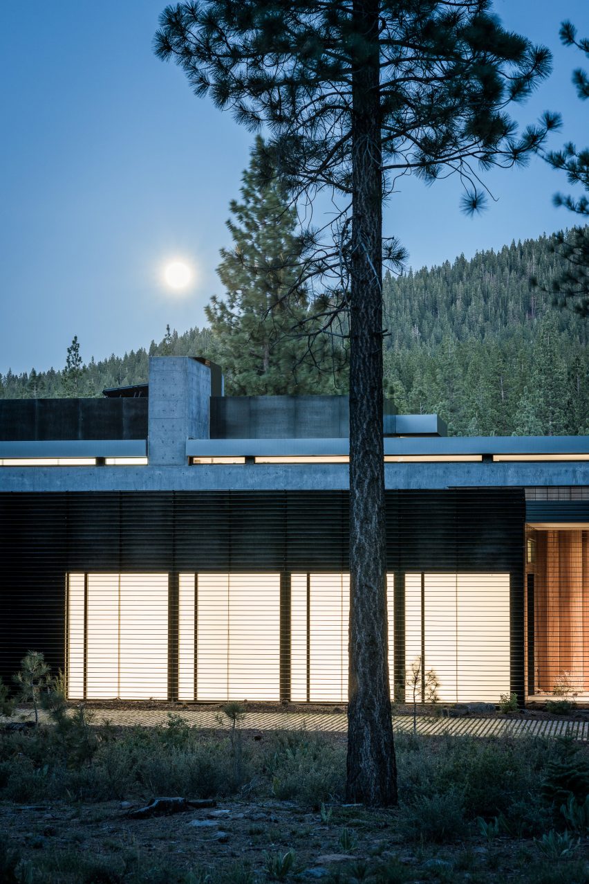 Creek House by Faulkner Architects