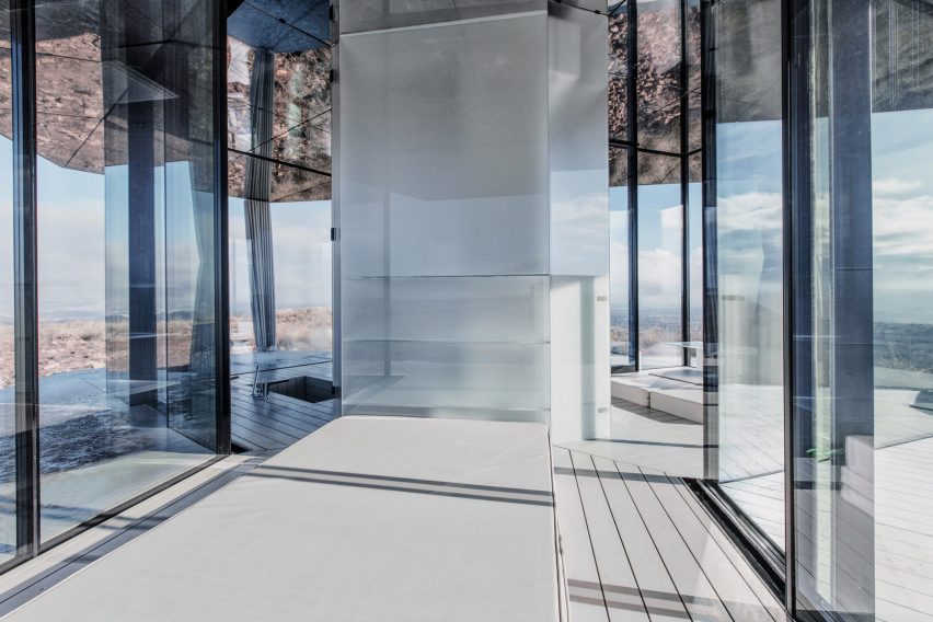Glass Pavilion by OFIS Arhitekti provides a platform for star gazing in a Spanish desert
