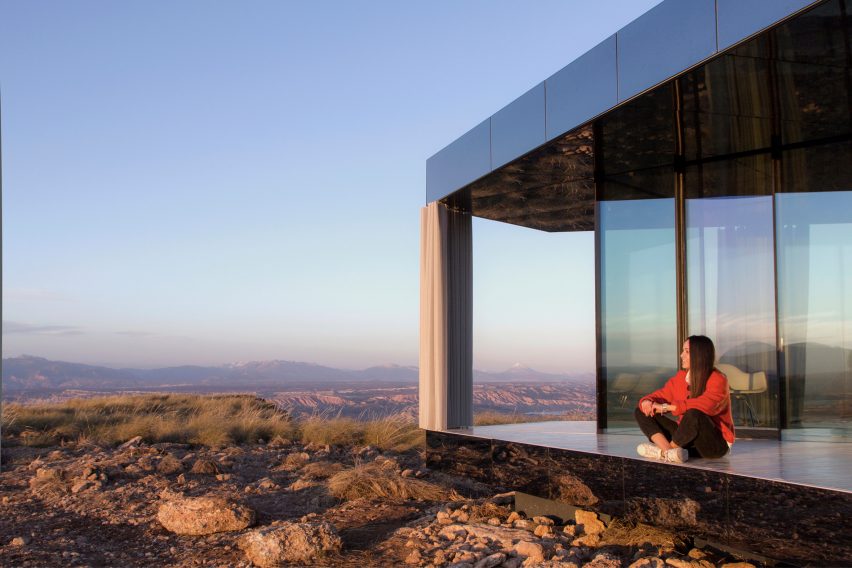 Glass Pavilion by OFIS Arhitekti provides a platform for star gazing in a Spanish desert