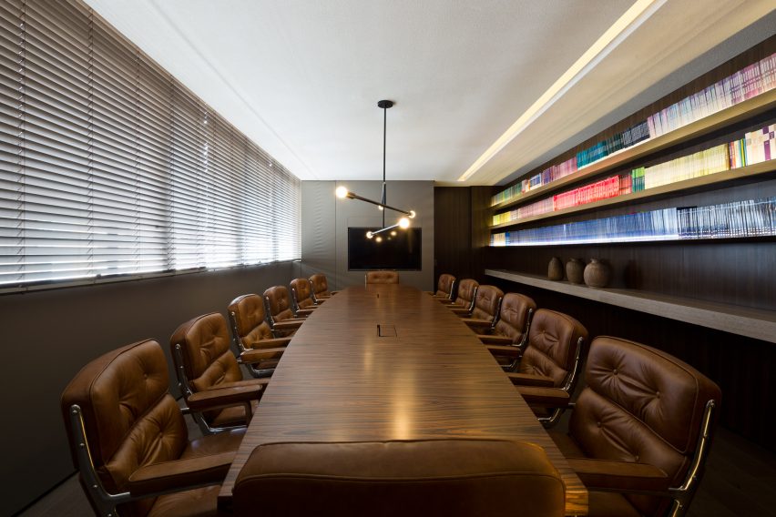 Ha Office by Studio Arthur Casas