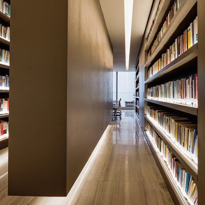 Ha Office by Studio Arthur Casas