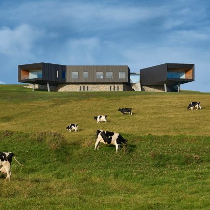 Headland House by Atelier Andy Carson