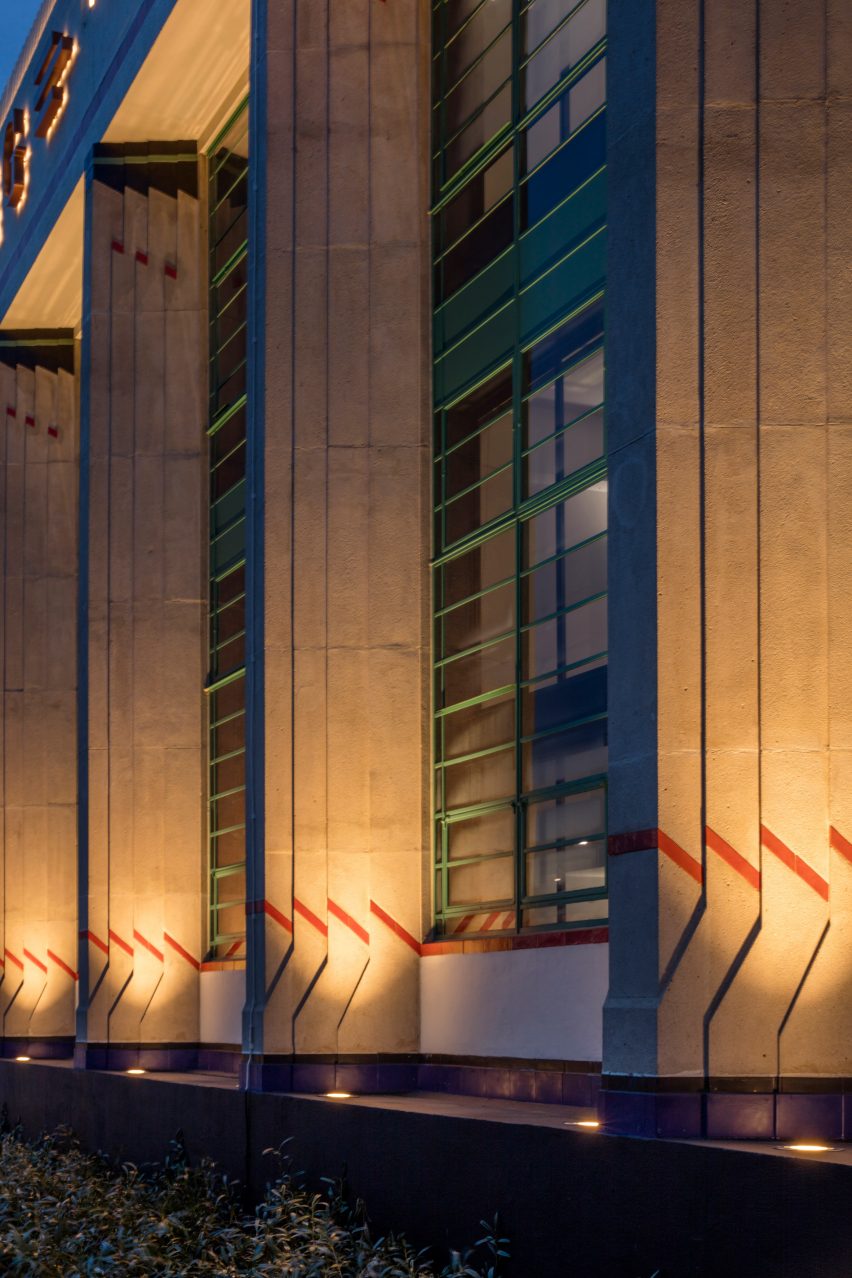 Hoover Building by Interrobang