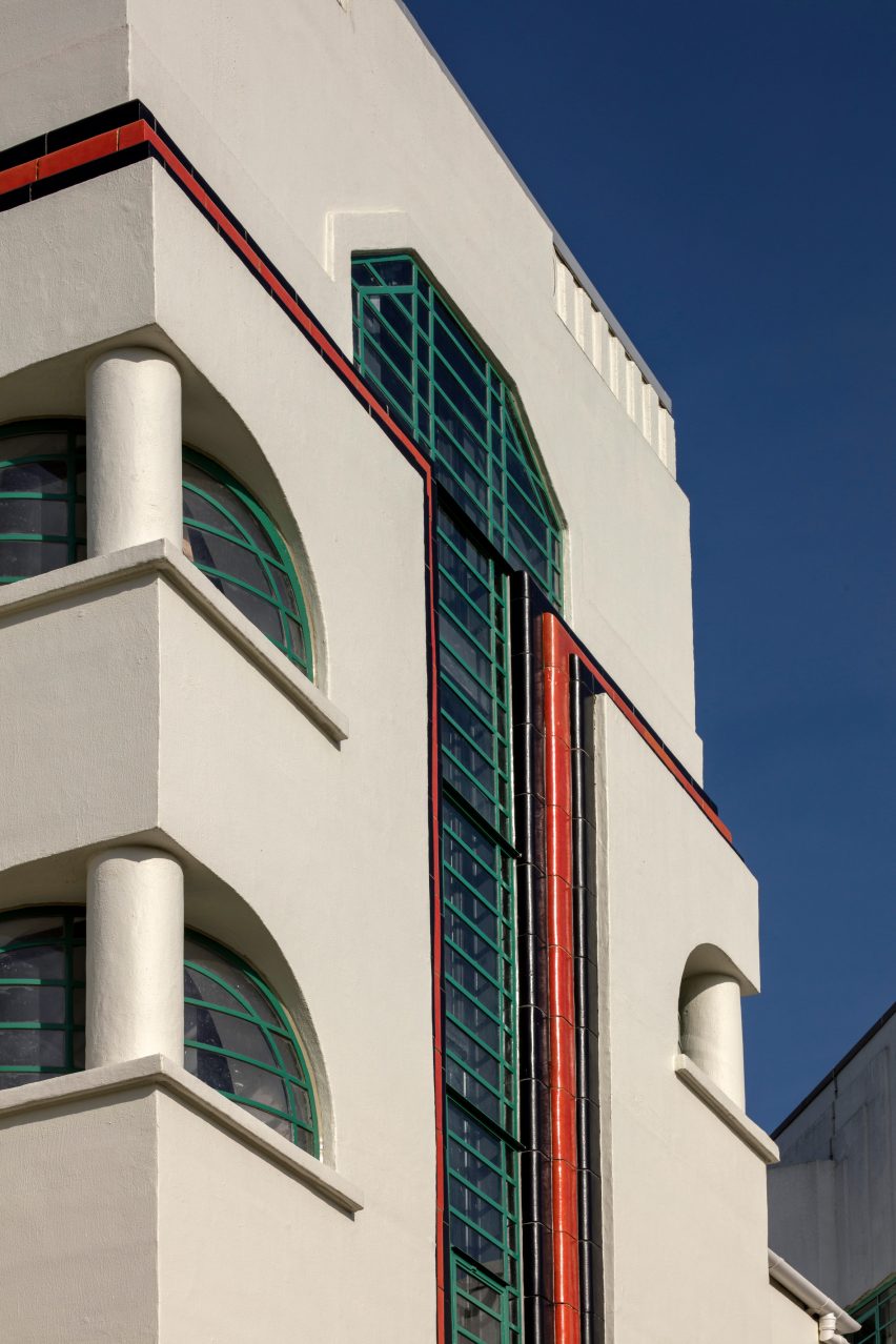 Hoover Building by Interrobang