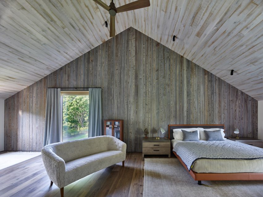 House in Amagansett by Maziar Behrooz Architecture