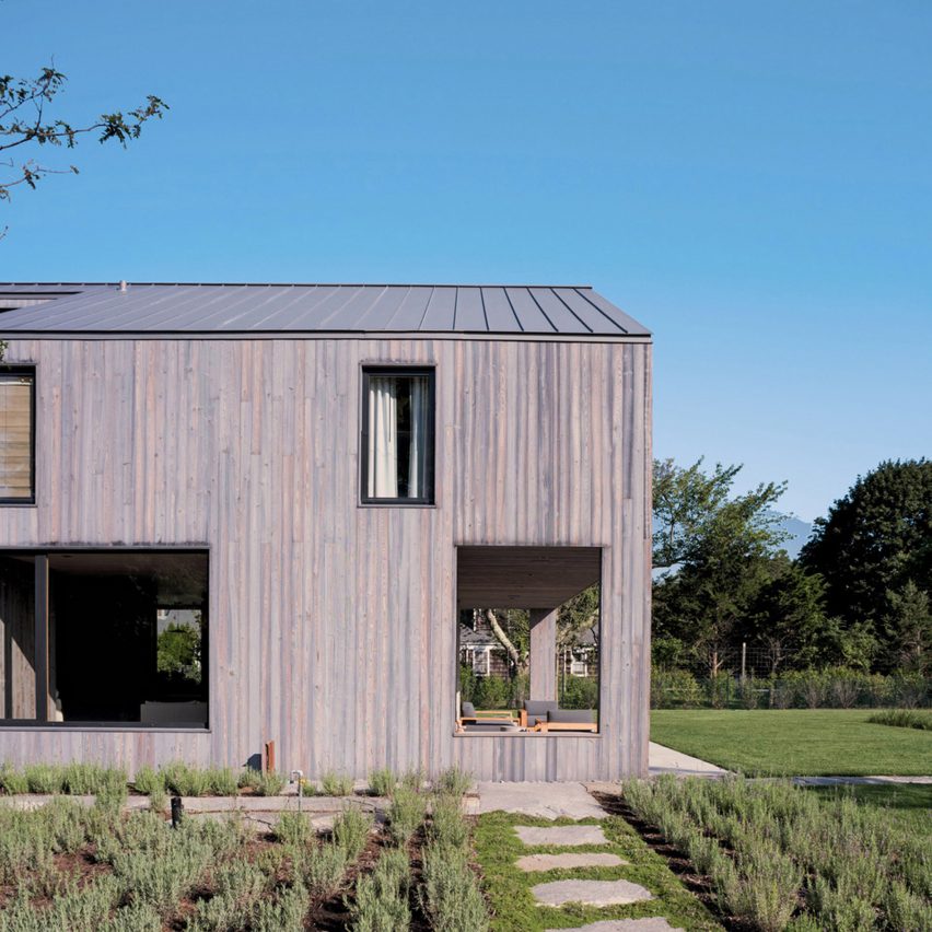 House in Amagansett by Maziar Behrooz Architecture