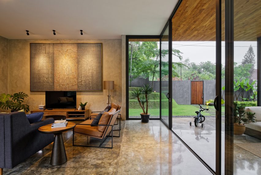 House of Inside and Outside by Tamara Wibowo Architects