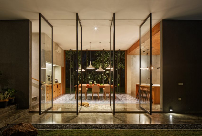 House of Inside and Outside by Tamara Wibowo Architects