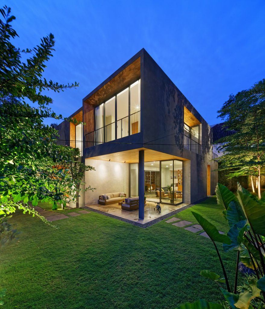 House of Inside and Outside by Tamara Wibowo Architects