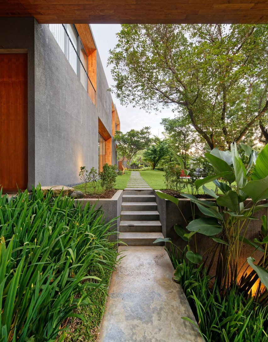 House of Inside and Outside by Tamara Wibowo Architects