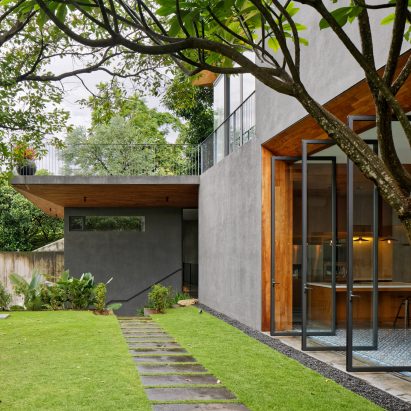 House of Inside and Outside by Tamara Wibowo Architects