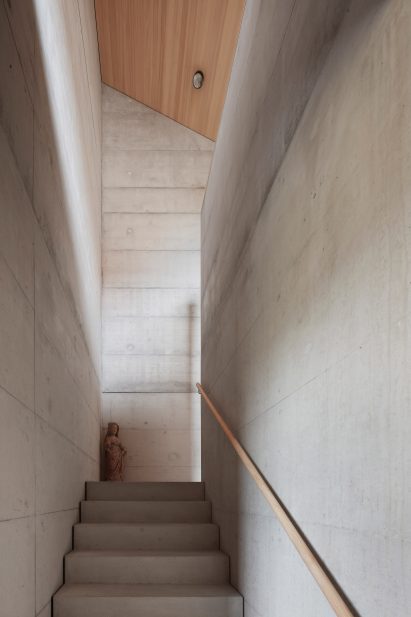House at the Schopfacker by Bernardo Bader