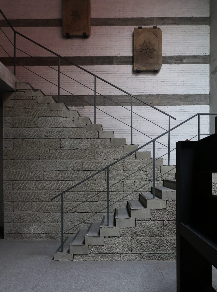 Luyeyuan Buddhist Sculpture Museum by Jiakun Architects, photos by Jazzy Li