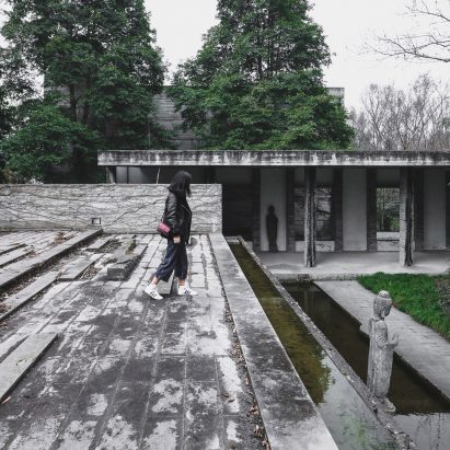 Luyeyuan Buddhist Sculpture Museum by Jiakun Architects, photos by Jazzy Li